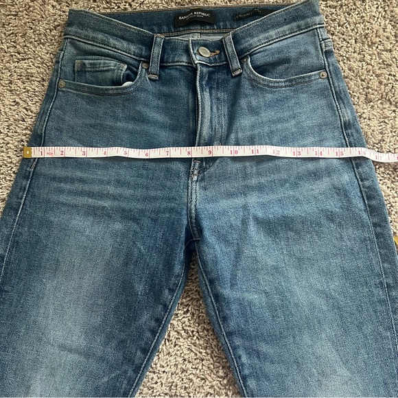 {Banana Republic} High Rise Straight Medium Wash Jeans - Picture 2 of 10